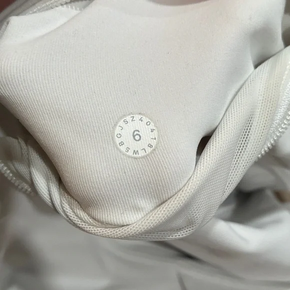 Lululemon Leggings size 6 - Picture 6 of 7